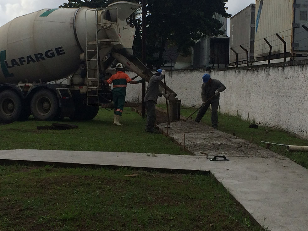 Construção de passagem de pedestres