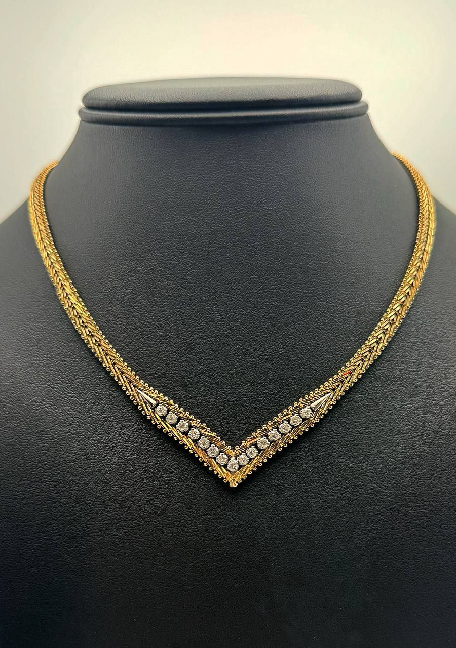 14k yellow gold Chevron necklace chain 18" 7.5mm wide. Approximately 1.20 CTW