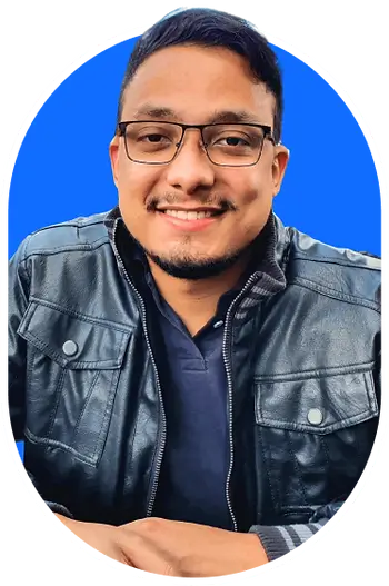 Wellington Santos dono do Canal Meio Dev que fala sobre wix e lowcode olhando de frente num fundo azul