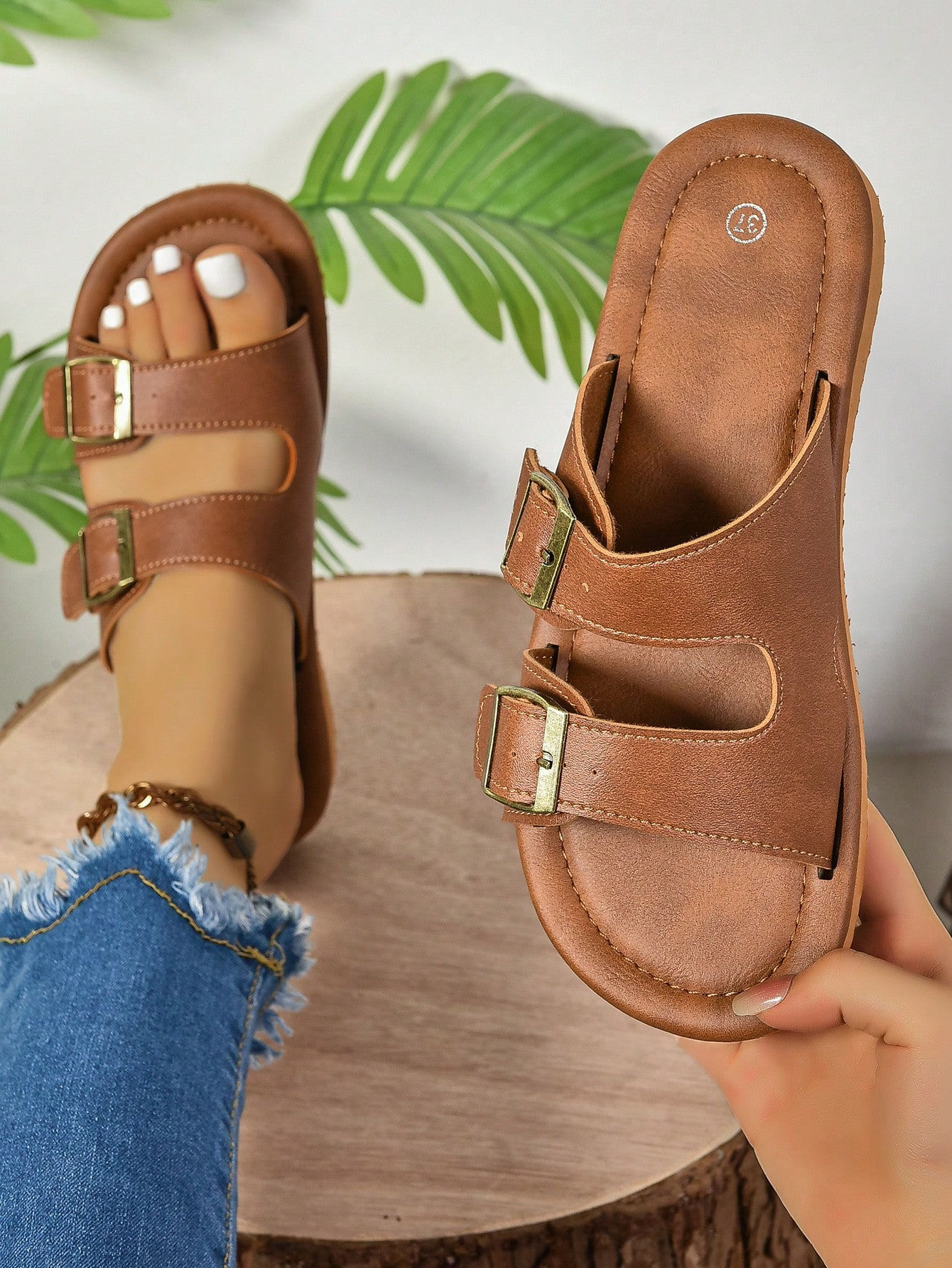 New Arrivals Boken Women's Roman Brown Flat Sandals For Ladies