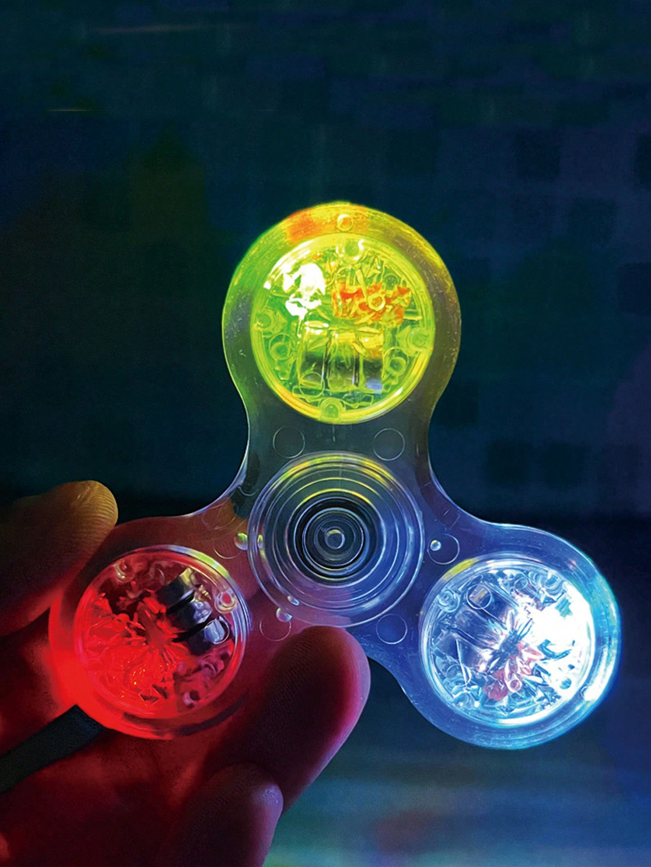 Random Color LED Finger Spinner Toy Adult Stress Relief Toy Twisted Blade With