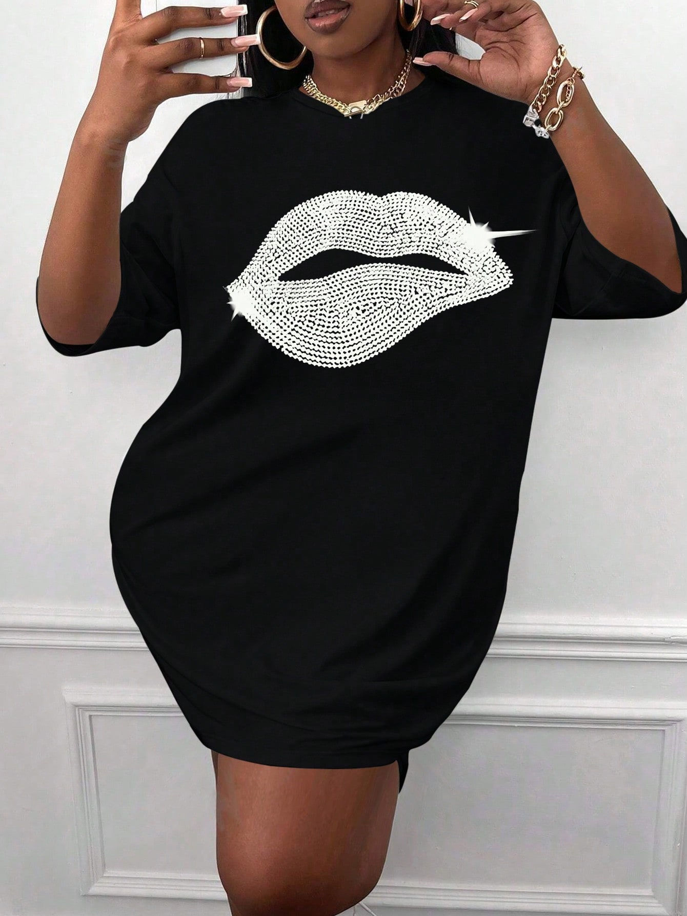 Plus Size Women's Summer Lips Pattern Rhinestones Decor Round Neck Casual Short
