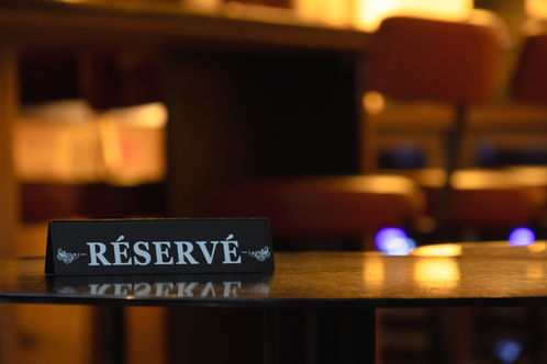 Réservé - enseigne - photographie de produit par photoartstudio29