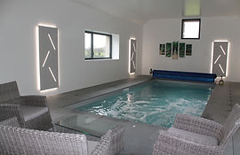 piscine intérieure chauffée toute l'année
