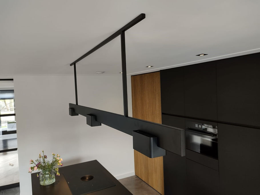 Lamp armatuur stalen uitvoering en zwarte coating