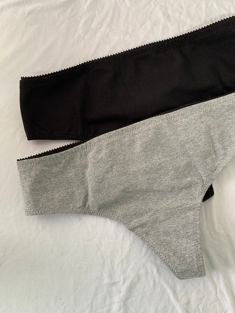 Miniatura: Bikiniless Básico