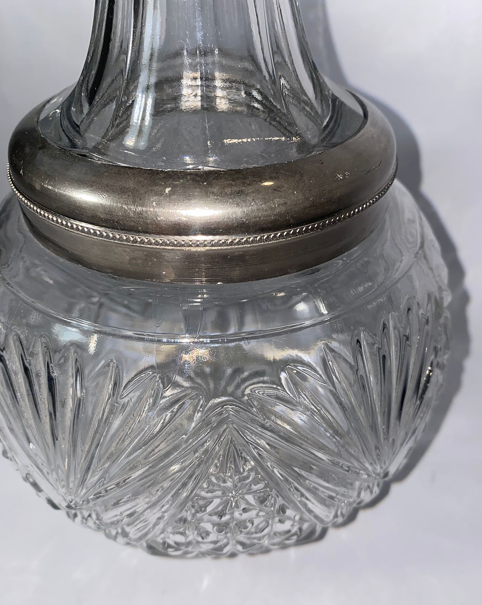 Thumbnail: Crystal Vase with silver accent