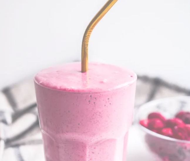 Raspberry yogurt smoothie!