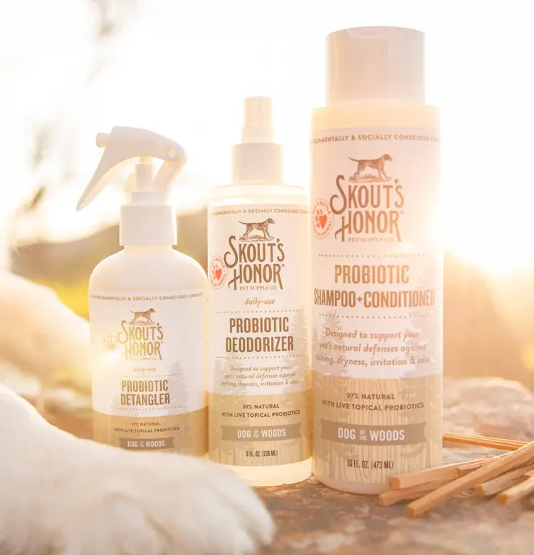 Thumbnail: Skout's Honor Dog of the Wood Detangler: Natural solution for tangled dog fur, leaving coats soft and shiny.