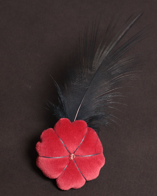 Thumbnail: Velvet Brooch - Small Flower, the pink ones
