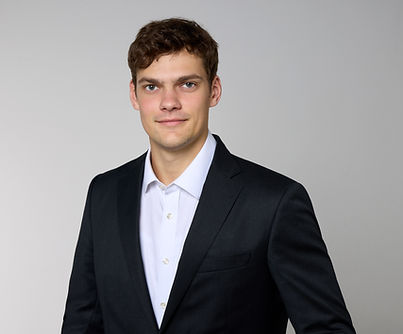 MORITZ ESSLING3540.jpg