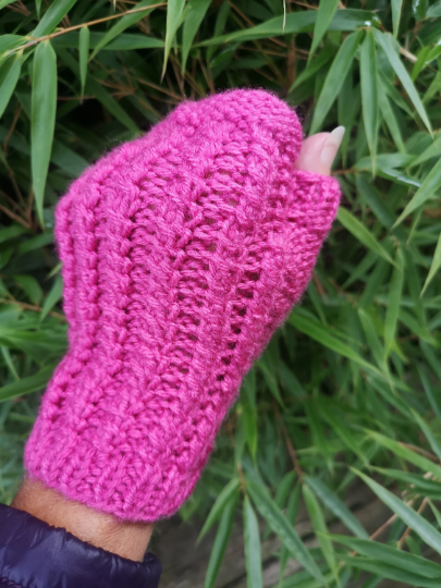 Thumbnail: Candy Pink HandKnit Fingerless Texting Gloves Mittens Glovelet Rose Bonbon
