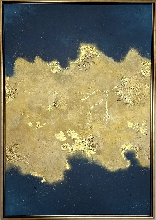 Abstrakte Malerei mit Blattgold auf Leinwand, strukturierte Oberfläche, zeitgenössische Kunst von Yasmin Runge