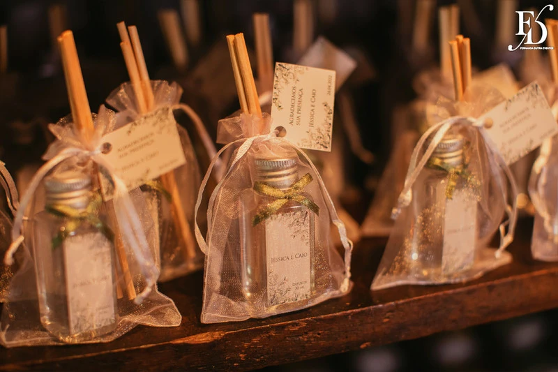 casamento diurno estilo europeu realizado no alto da capela em porto alegre no formato destination wedding com organizacao de life eventos especiais casamento de luxo em porto alegre com decoração luxuosa e clássica