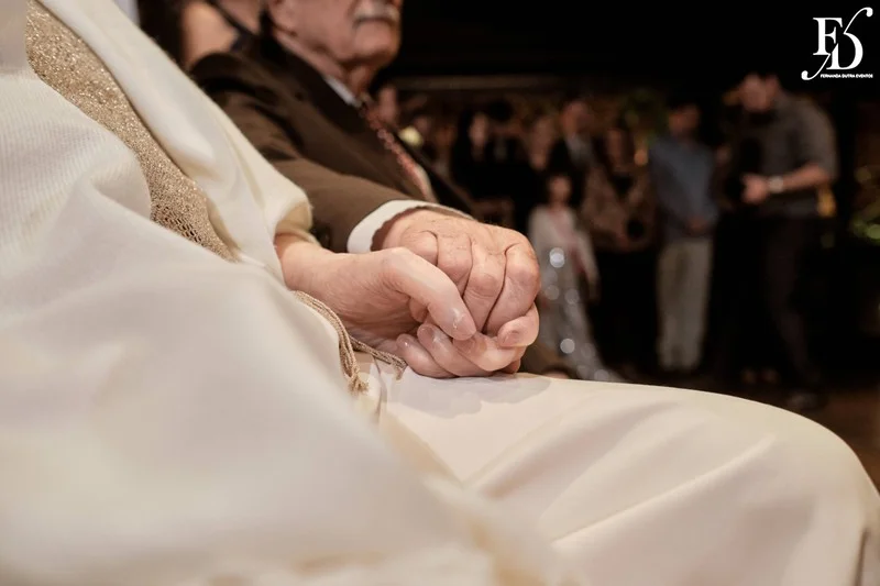 casamento mini-wedding realizado no Le Bistrot Gourmet em Porto Alegre com projeto de decoração delicado, romântico e elegante em tons pastéis