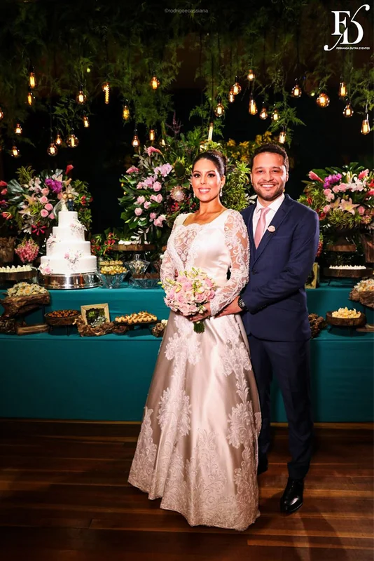 casamento com cerimônia na igreja santa teresinha do menino jesus e festa e recepção na casa vetro em Porto Alegre com organização e cerimonial de fernanda dutra da life eventos especiais cerimonialista em porto alegre