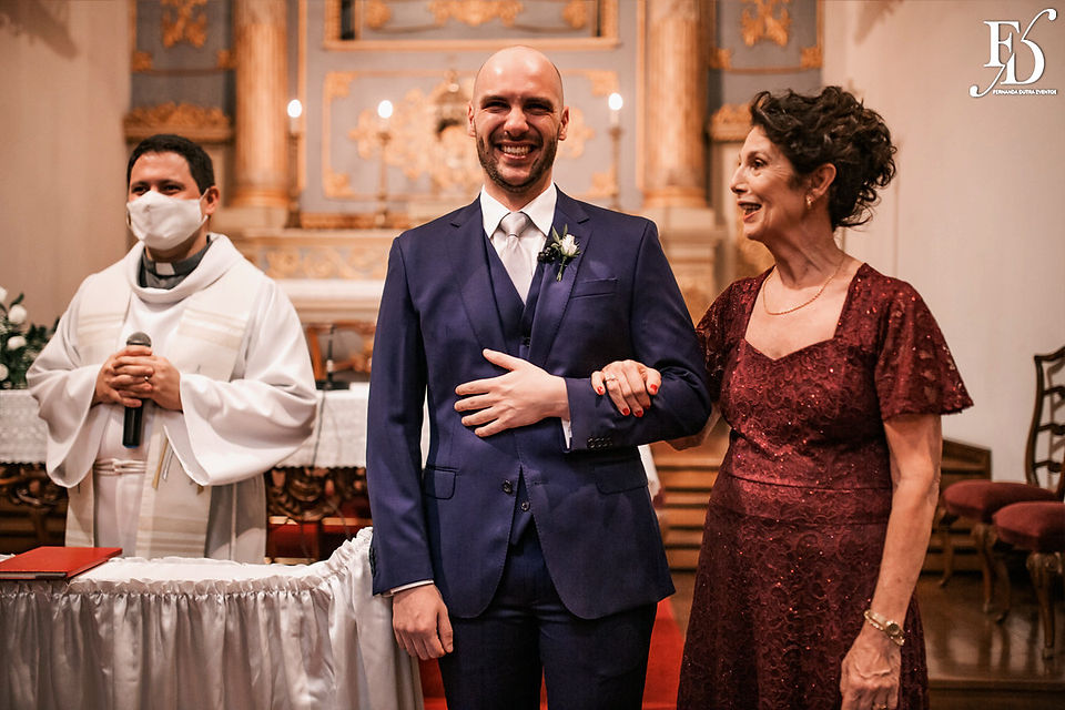 casamento com cerimonia na igreja nossa senhora da conceição em porto alegre e recepcao e festa no salão boa vista da associação leopoldina juvenil com assessoria de life eventos especiais cerimonialista em porto alegre