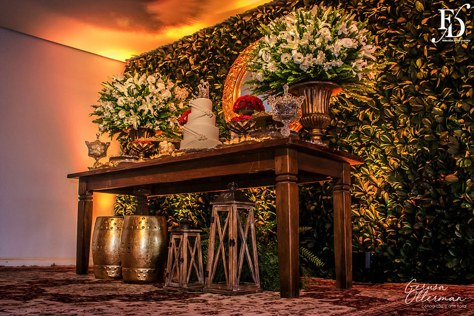 casamento com um casal mais velho, com filhos grandes, que decidiram celebrar o amor independente de idade, e realizaram o sonho de se casar com cerimônia e recepção no salão magnólia do di basi casa de eventos em porto alegre com com organização e cerimonial de life eventos especiais cerimonialista em porto alegre