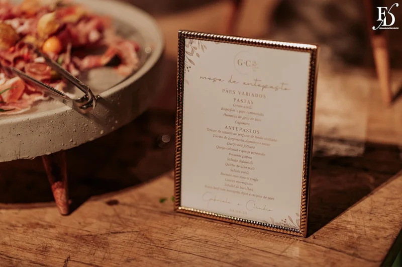 casamento no alto da capela em porto alegre com decoração elegante sofisticada delicada em verde e branco por life eventos especiais antepastos