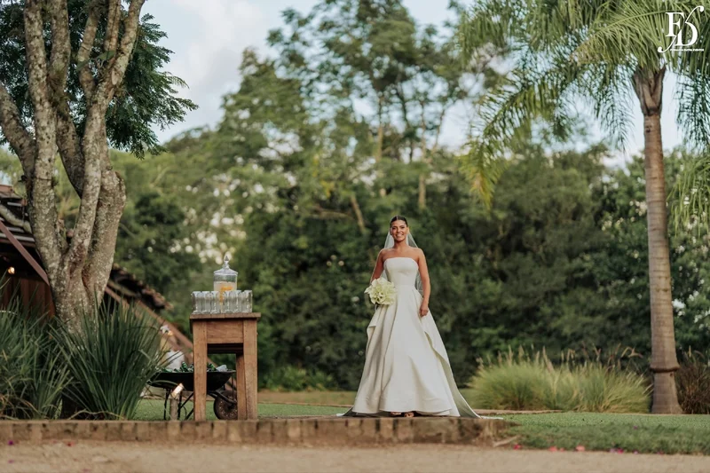 casamento no alto da capela em porto alegre com decoração elegante sofisticada delicada em verde e branco por life eventos especiais cerimônia ao ar livre