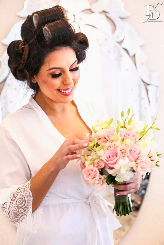 casamento com cerimônia na igreja santa teresinha do menino jesus e festa e recepção na casa vetro em Porto Alegre com organização e cerimonial de fernanda dutra da life eventos especiais cerimonialista em porto alegre