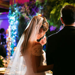 casamento com cerimônia recepção e festa no clube veleiros do sul em porto alegre cerimônia montada ao ar livre à beira do guaíba mas executada no plano B na parte interna do salão em função da chuva por life eventos especiais cerimonialista de casamento em porto alegre