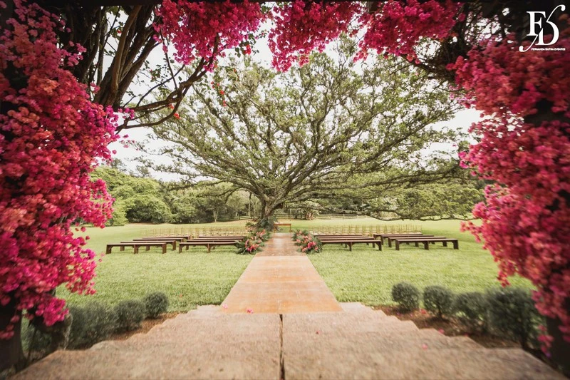 casamento diurno almoço de domingo em família no alto da capela cerimônia ao ar livre