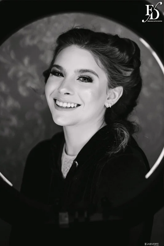 festa de aniversário de 15 anos em porto alegre realizada no foyer em grêmio náutico união gnu com decoração linda e moderna por life eventos especiais cerimonialista em porto alegre