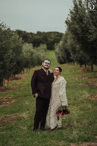 casamento organizado por life eventos especiais na estância das oliveiras em viamão com decoração campeira rústica e minimalista para um casal autêntico e cheio de personalidade