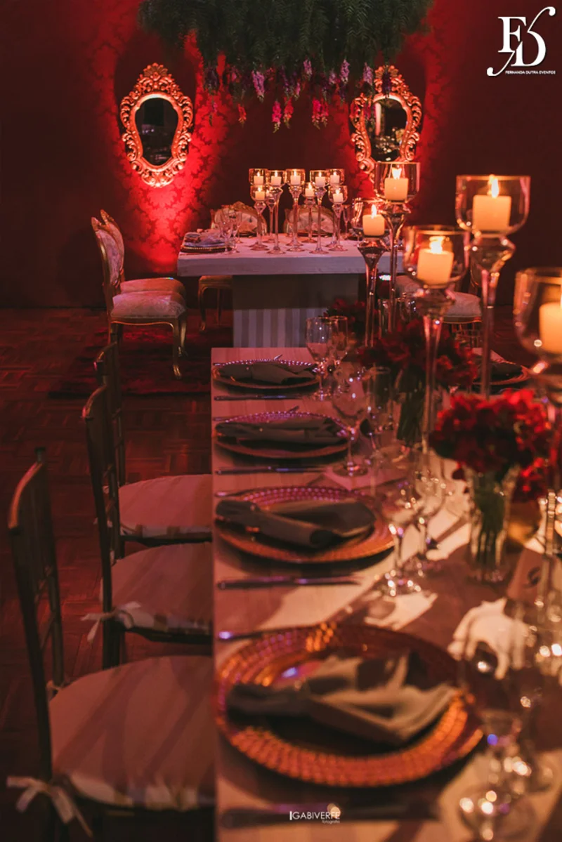 casamento com cerimônia na igreja centenária nossa senhora da conceição em porto alegre e recepção no clássico clube do comércio no salão dos espelhos com decoração clássica luxuosa e estilo imperial por life eventos especiais assessoria e cerimonial para casamento em porto alegre