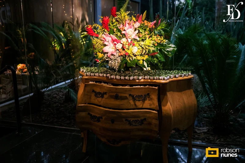 festa de formatura em enfermagem pela pucrs no party room em porto com projeto de decoração estilo boho chic desenvolvido por fernanda dutra cerimonialista organizadora de eventos em porto alegre life eventos especiais