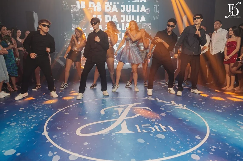 festa de 15 anos porto alegre na casa vetro com tema de aurora boreal