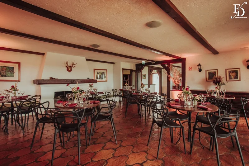 casamento organizado por life eventos especiais na estância das oliveiras em viamão com decoração campeira rústica e minimalista para um casal autêntico e cheio de personalidade