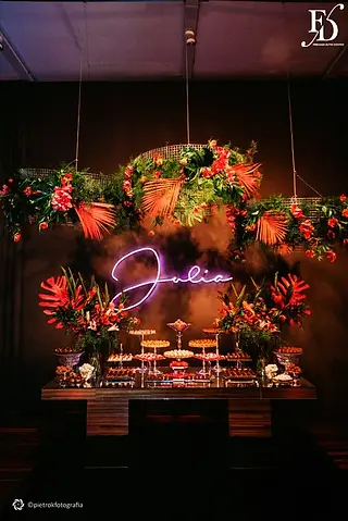 festa de formatura em arquitetura e urbanismo pela pucrs realizada na casa vetro em porto alegre com decoração elegante moderna e sofisticada por life eventos especiais cerimonialista em porto alegre