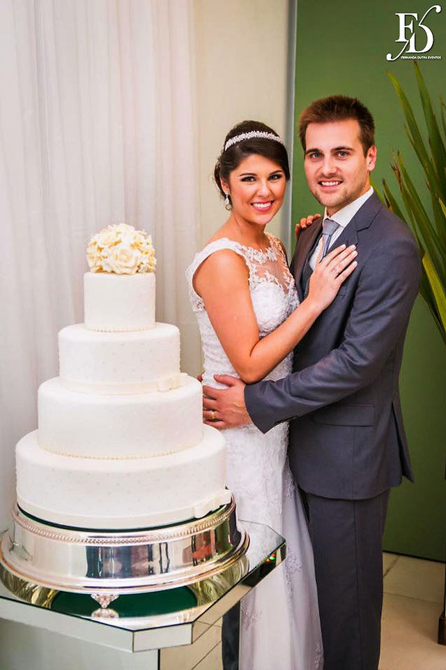 casamento com cerimônia na igreja evangélica assembleia de deus educandário em porto alegre e recepção no maison carlos gomes com decoração clássica elegante e sofisticada por life eventos especiais organização de casamento em porto alegre