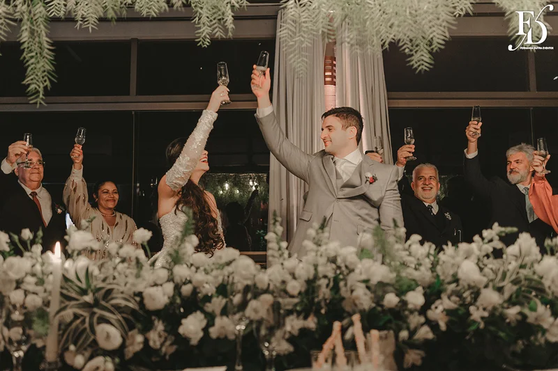 casamento no espaço paraíso brinde dos noivos