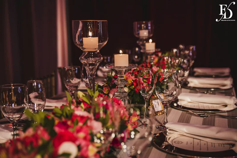 casamento com cerimônia no salão da casa vetro em porto alegre com decoração sofisticada luxuosa requintada com inspiração francesa por life eventos especiais cerimonialista em porto alegre especializada em casamento