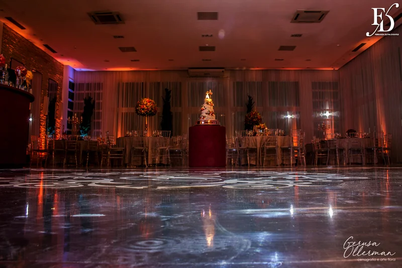 casamento com cerimônia na igreja nossa senhora da conceição igreja matriz de são leopoldo e festa no espaço tao em novo hamburgo com decoração outonal em tons terrosos marsala laranja e amarelo num projeto luxuoso sofisticado e elegante por fernanda dutra cerimonialista em porto alegre por life eventos especiais