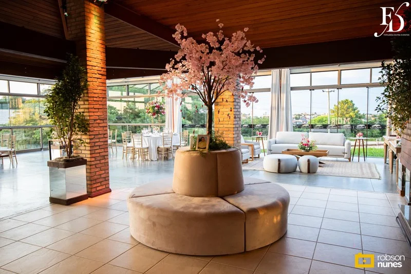 casamento destination wedding no Espaço Paraíso em Porto Alegre Alvorada Viamão noivo americano e noiva brasileira equipe bilingue de cerimonial evento com decoração romântida elegante e sofisticada em tons de rosa