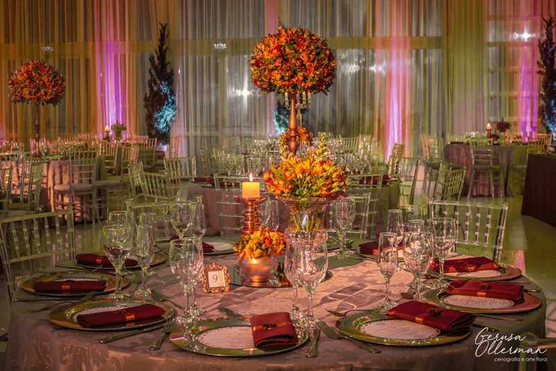 casamento com cerimônia na igreja nossa senhora da conceição igreja matriz de são leopoldo e festa no espaço tao em novo hamburgo com decoração outonal em tons terrosos marsala laranja e amarelo num projeto luxuoso sofisticado e elegante por fernanda dutra cerimonialista em porto alegre por life eventos especiais