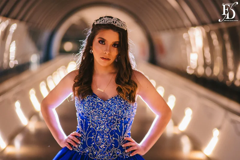 festa de aniversário de 15 anos em porto alegre realizada no foyer em grêmio náutico união gnu com decoração linda e moderna por life eventos especiais cerimonialista em porto alegre