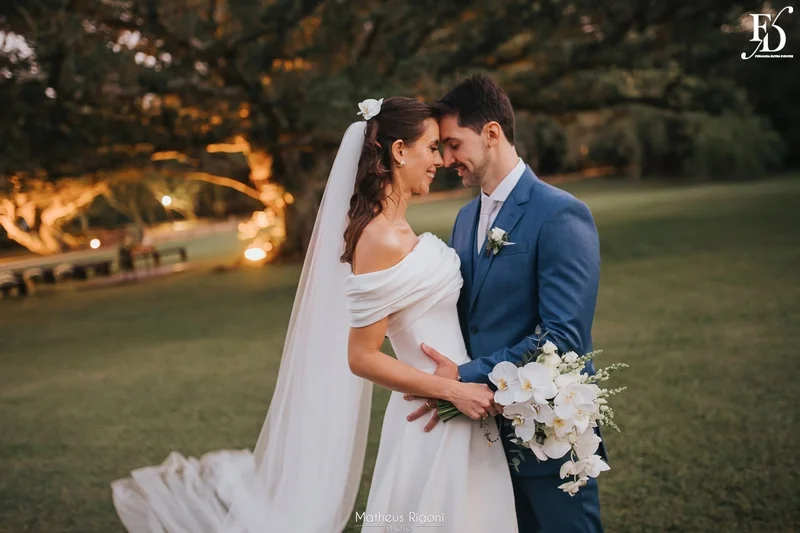casamento elegante e sofisticado no alto da capela em porto alegre com decoração botânica greenery em verde e branco por life eventos especiais