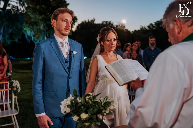 casamento realizado na casa na chácara em porto alegre mini-wedding intimista para 40 convidados com decoração clássica e elegante em branco e verde por life eventos especiais cerimonialistas em porto alegre