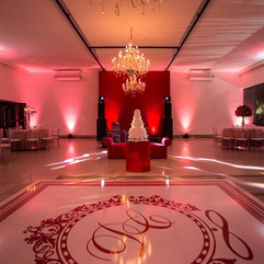 casamento no party room em porto alegre cerimônia e recepção com decoração elegante sofisticada exuberante em marsala prata e detalhes em cristais por life eventos especiais cerimonialista para casamento em porto alegre assessoria e organização de eventos
