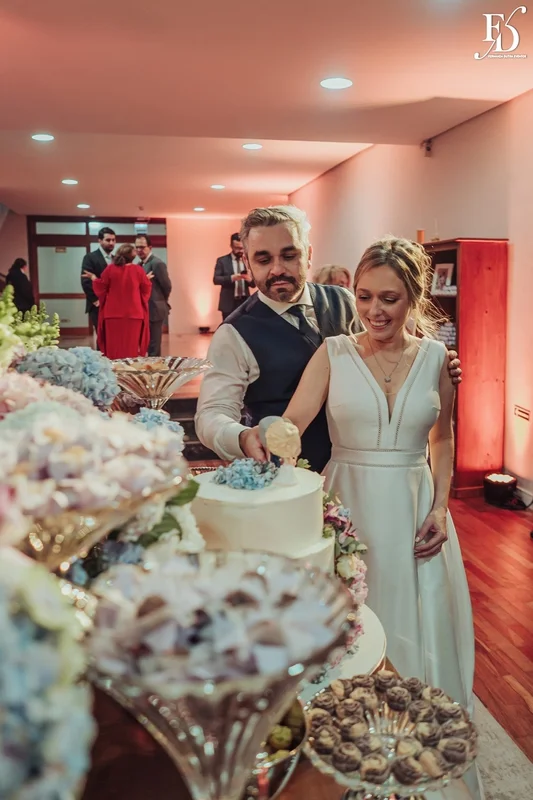 casamento na sociedade libanesa de porto alegre festa luxuosa organizada por life eventos especiais corte do bolo