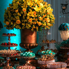 casamento com cerimonia na igreja nossa senhora auxiliadora em porto alegre e recepção no maison carlos gomes com decoração moderna em azul tiffany e amarelo por life eventos especiais assessoria e cerimonial para casamento em porto alegre