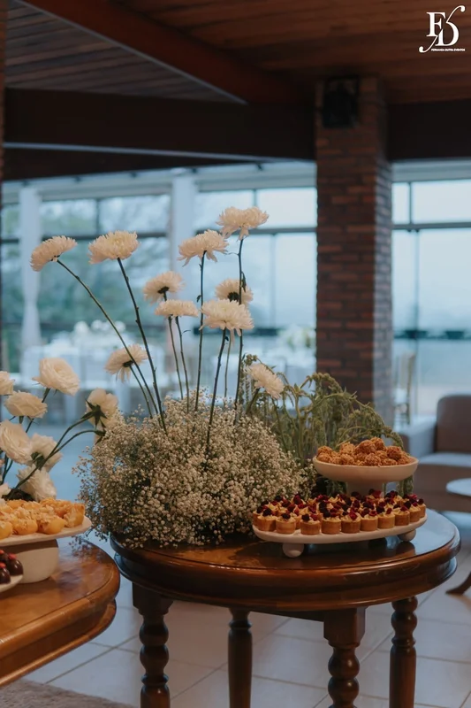 recepção no espaço paraíso em porto alegre viamão alvorada mesa de doces classica europea stylling