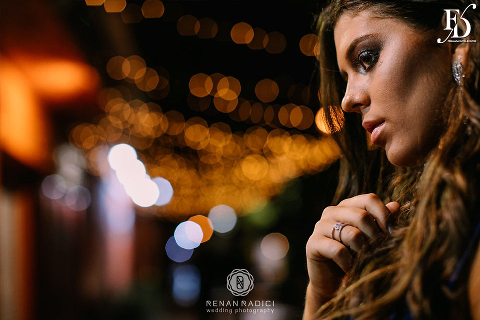 festa de formatura em direito pela PUCRS realizada no restaurante eleven dinner room em proto alegre com decoração clássica elegante e sofisticada em marsala e ouro rose por life eventos especiais organização e cerimonial de festa de formatura em porto alegre