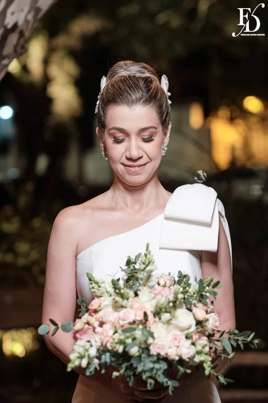 casamento mini-wedding realizado no Le Bistrot Gourmet em Porto Alegre com projeto de decoração delicado, romântico e elegante em tons pastéis