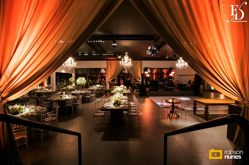 casamento com cerimônia e recepção no party room em porto alegre com projeto de decoração elegante e sofisticado em verde e branco estilo greenery por life eventos especiais cerimonial conduzido por fernanda dutra cerimonialista